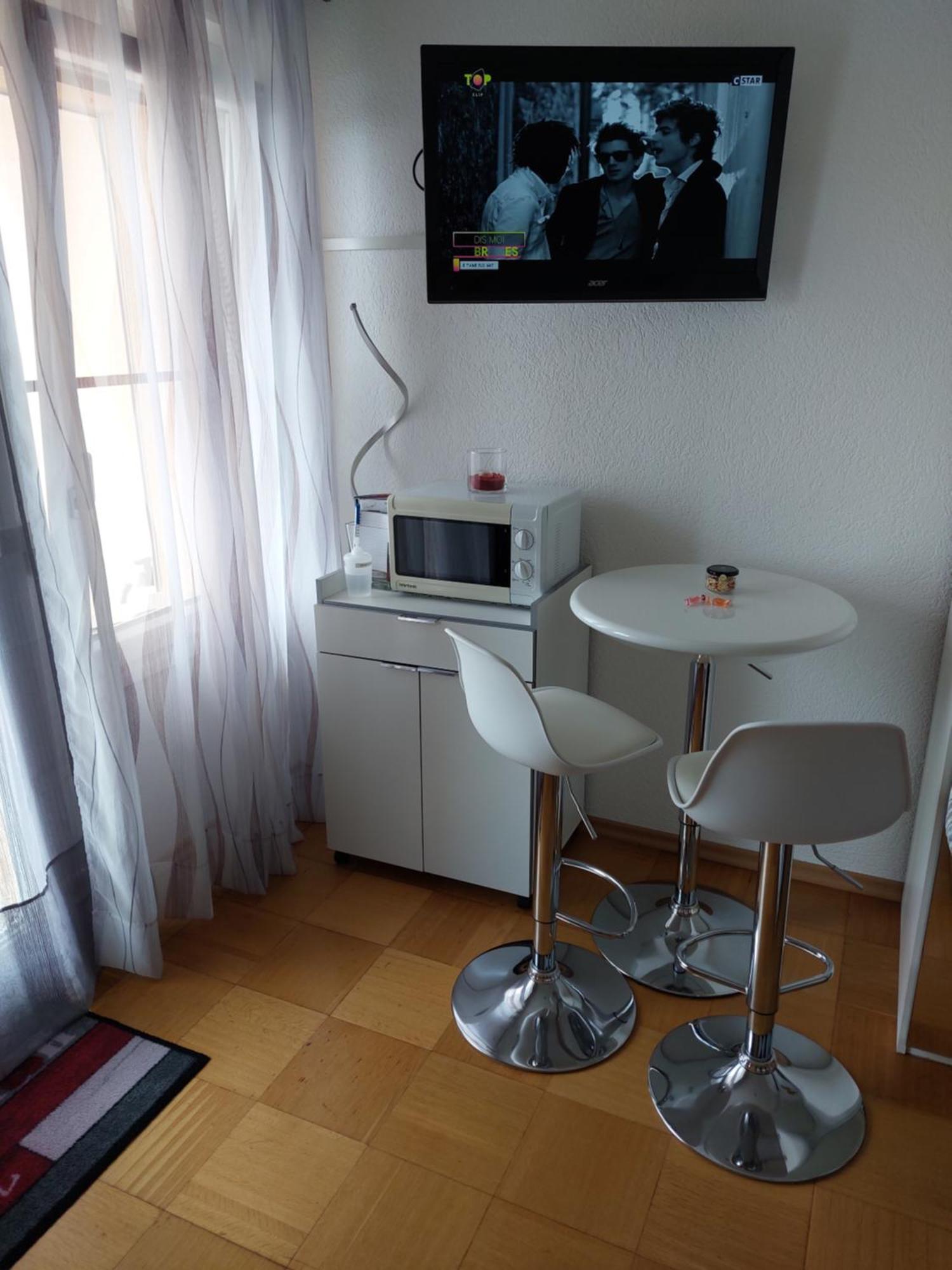 Joli Studio Avec Terrasse Et Vue Exclusivement Pour Non Fumeurs Belmont-sur-Lausanne Ngoại thất bức ảnh