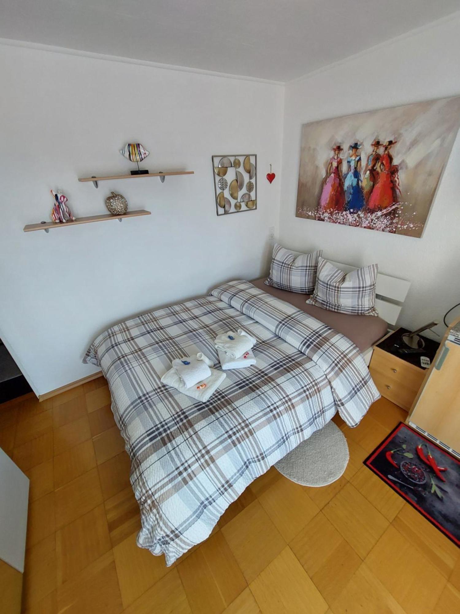 Joli Studio Avec Terrasse Et Vue Exclusivement Pour Non Fumeurs Belmont-sur-Lausanne Ngoại thất bức ảnh